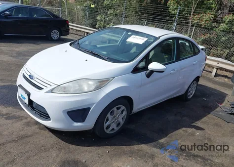 2013 Ford Fiesta S z USA, uszkodzony, nr VIN 3FADP4AJ9DM191664